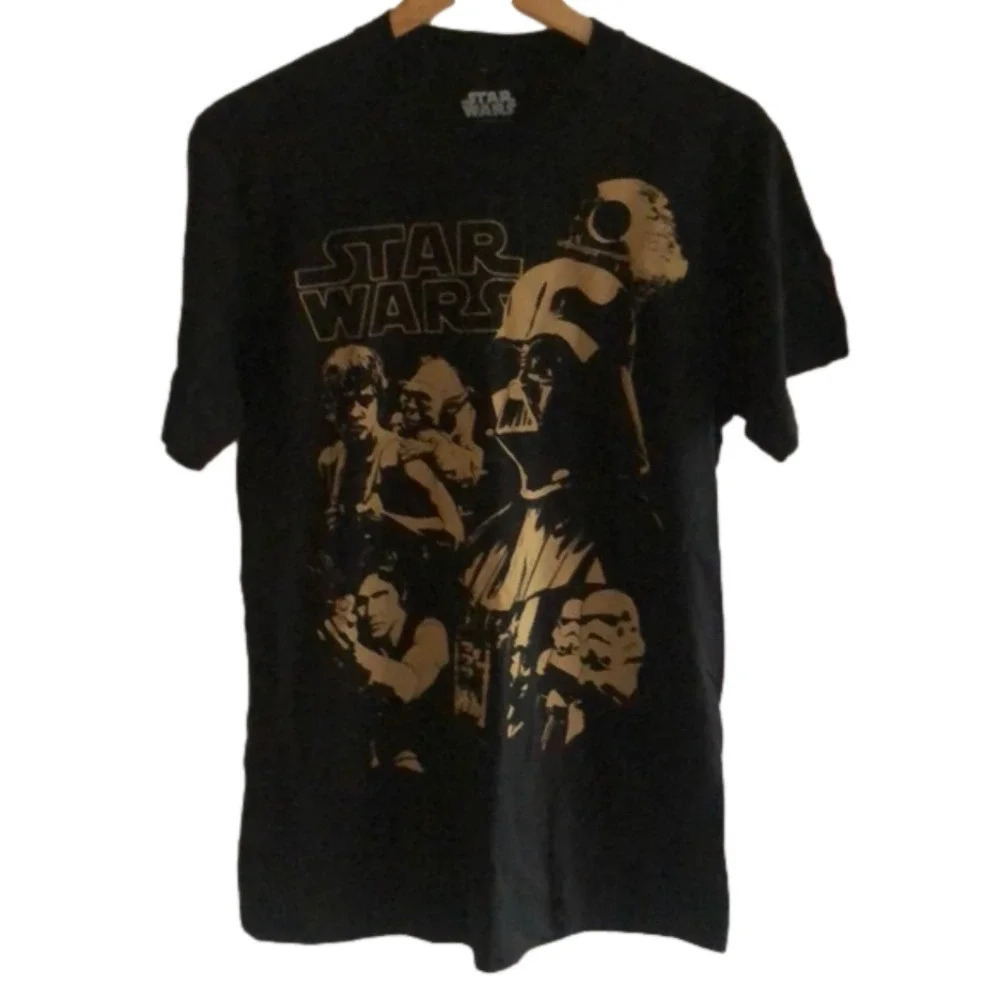 STAR WARS | Black and gold tee with characters